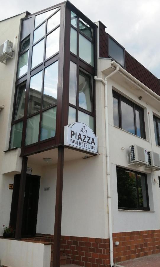 La Piazza Hotel Choumen Extérieur photo