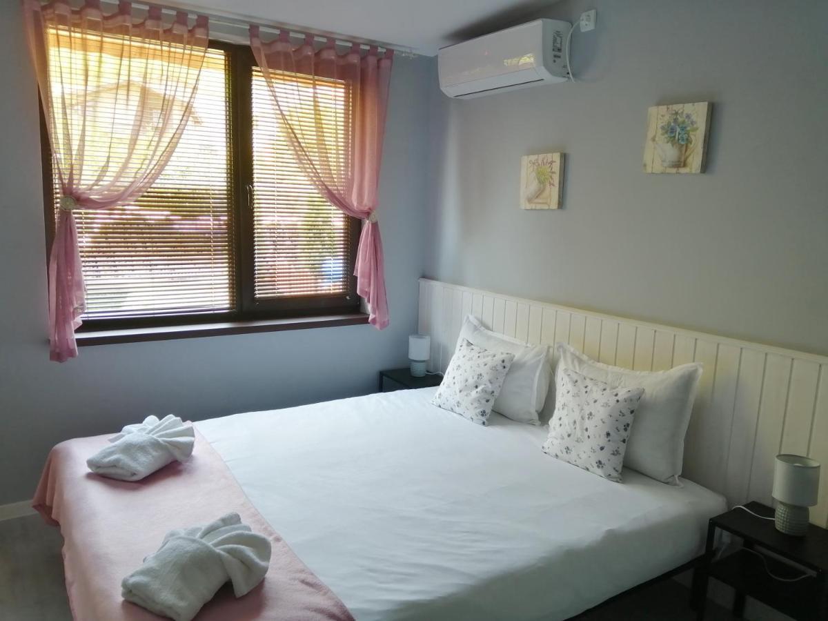 La Piazza Hotel Choumen Extérieur photo
