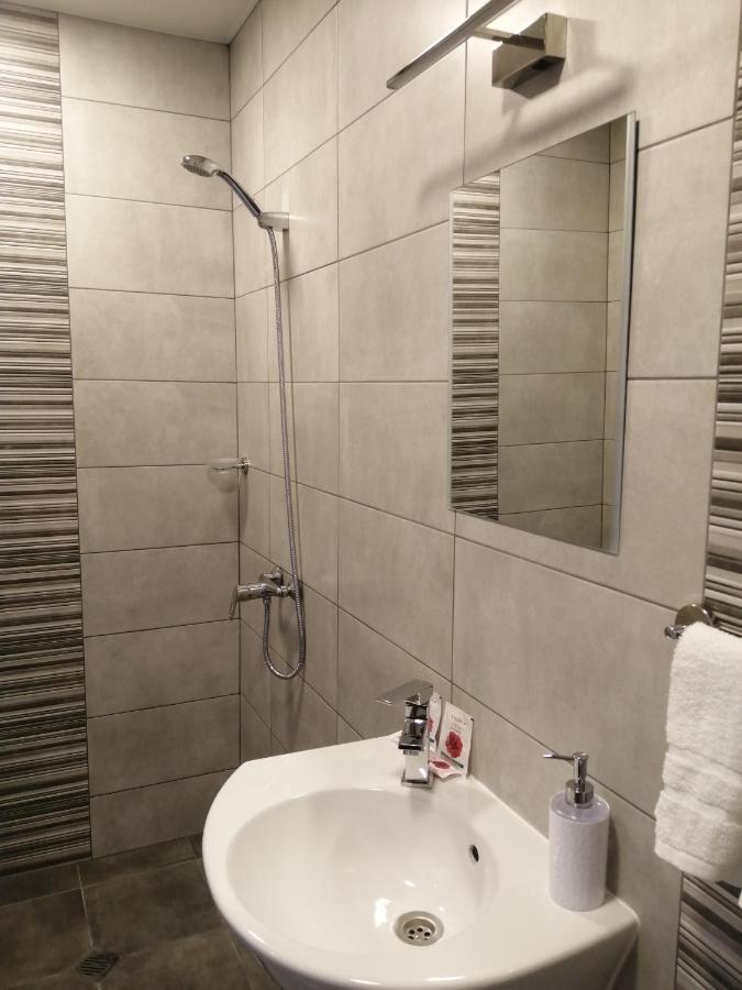 La Piazza Hotel Choumen Extérieur photo