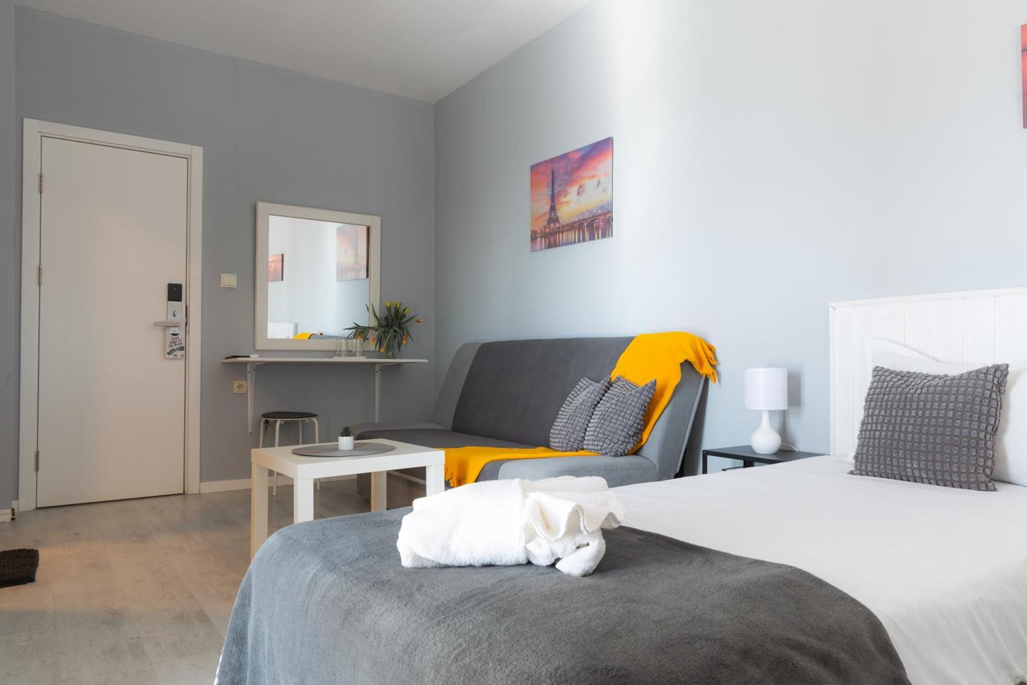 La Piazza Hotel Choumen Extérieur photo