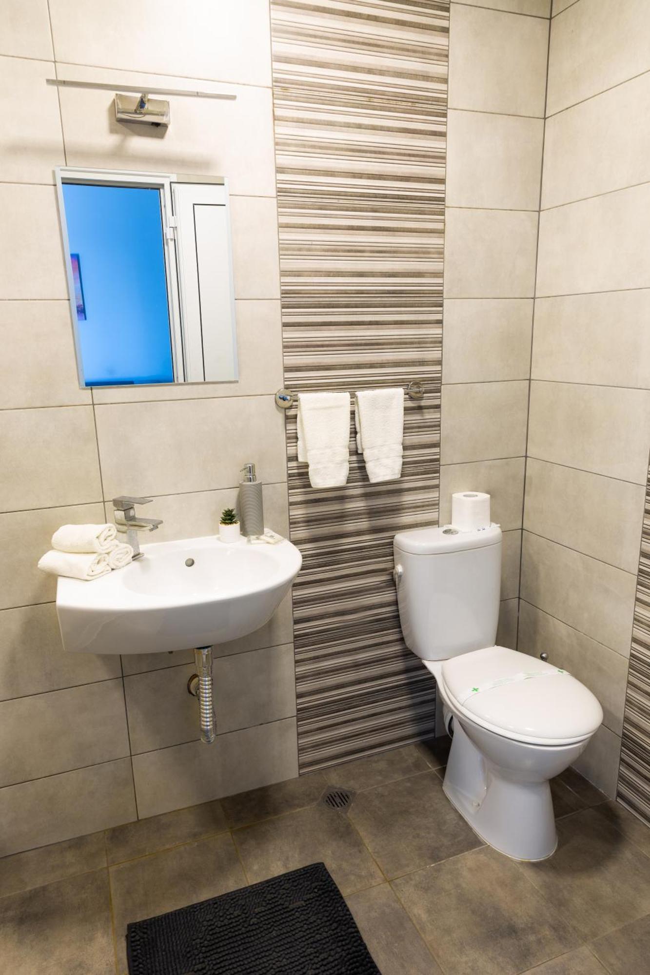 La Piazza Hotel Choumen Extérieur photo
